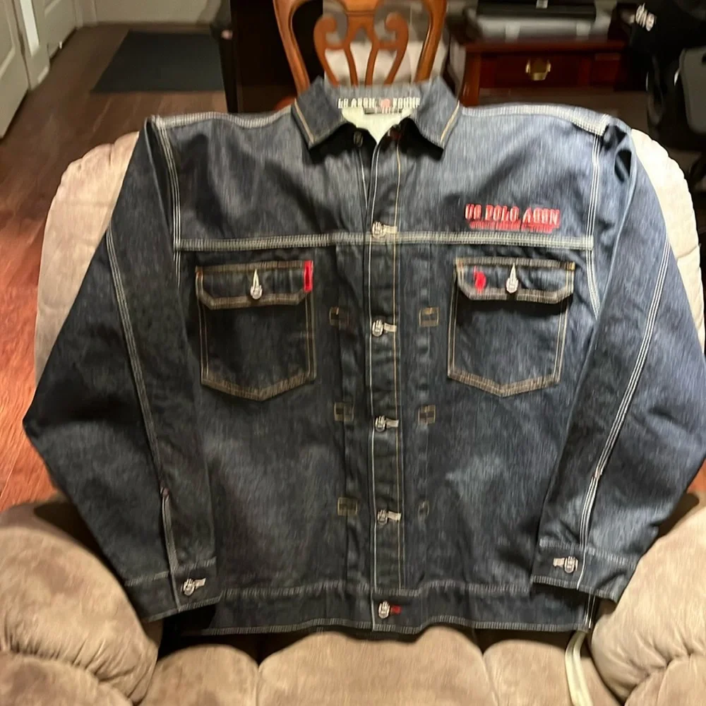 Jacket - Picture 1 of 5